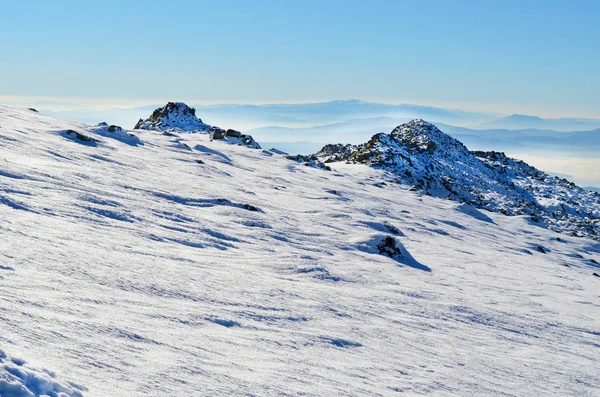 美しい雪の高原の風光明媚なビュー — ストック写真