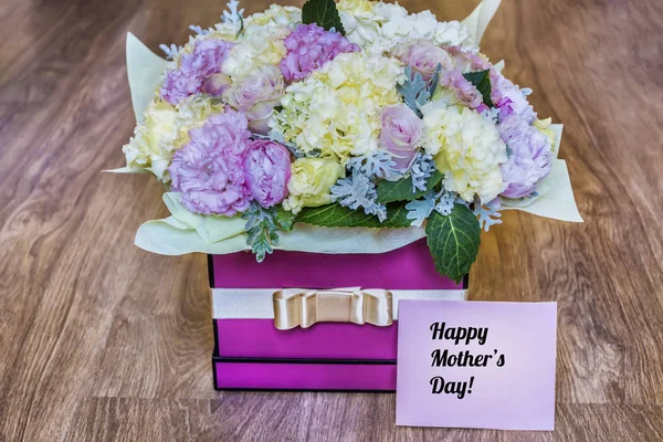 Grußkarte Mit Schriftzug Happy Mother Day Und Blumen — Stockfoto