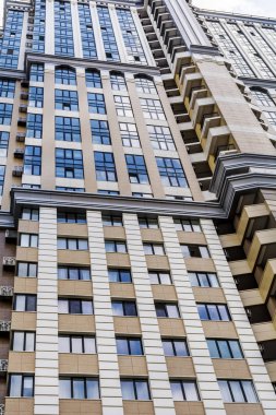 Kiev, Ukrayna - 15 Mayıs 2019: Modern Bina Gökdelenlerinin Alt Açı Görünümü