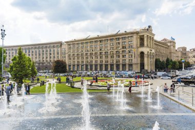 Kiev, Ukrayna - 15 Mayıs 2019: Çeşmeli Meydan Meydanı. Bağımsızlık Meydanı  