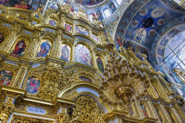 Kiev, Ukrayna 05 Mayıs 2019: Ortodoks Kilisesinin Çatısı Üzerinde İsa 'yla Antik Fresco.