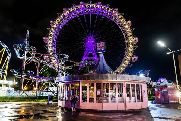 Vienna Austria Luglio 2019 Parco Divertimenti Wurstelprater Notte Blumenrad Ruota — Foto Stock