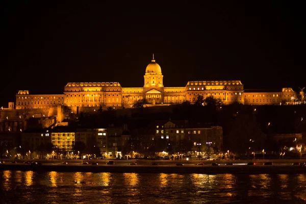 Widok Nocy Pałacu Królewskiego Budapeszcie — Zdjęcie stockowe
