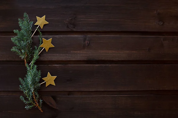 Silvester Dunkler Hintergrund Mit Goldenen Sternen Und Weihnachtsbaum — Stockfoto