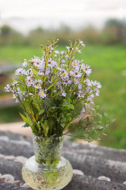 Sonbahar leylak çiçekleri buketi