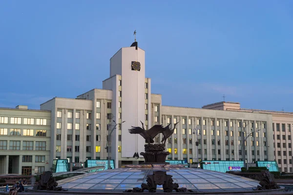 Minsk Biélorussie Juin 2018 Célèbre Place Indépendance Dans Soirée Avec — Photo