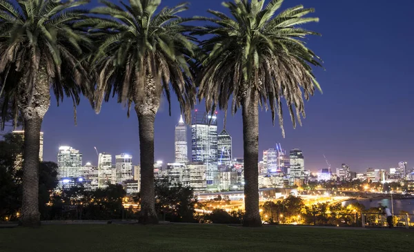 Perth Skyline Timp Noapte — Fotografie, imagine de stoc