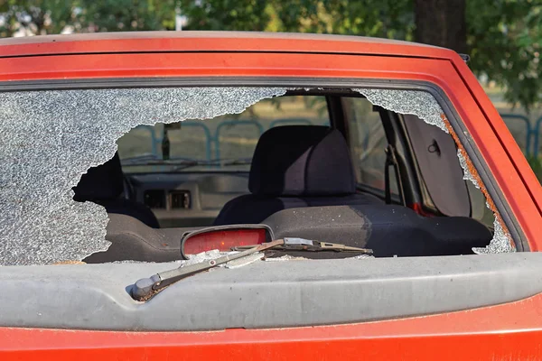 Podzielone Tylne Samochód Szkło Włamanie Uszkodzenia — Zdjęcie stockowe