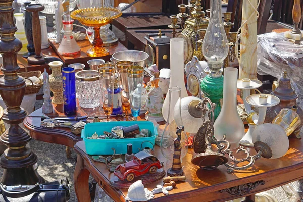 Porcelain Ceramic Lamps Glasses Flea Market — Stock Photo, Image