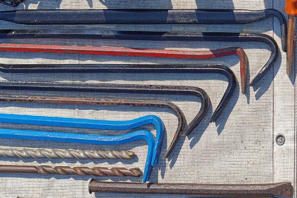 Çeşitli boyutlarda levye çelik hurda aracı