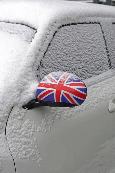 Bil Täckt Med Snö Storbritannien — Stockfoto