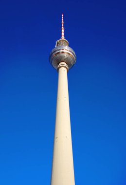 Berlin, Almanya doğu kesiminde Tv Kulesi (Fernsehturm)
