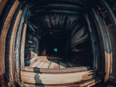 Antik tuz havuzunda tuz yalamalarında bulunan tuz.