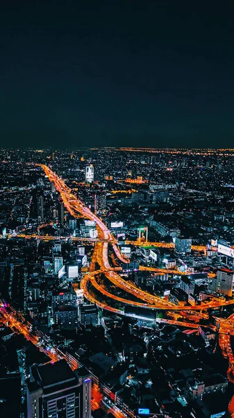 Şehir manzarası: Bangkok, Gece Yolu, Tayland, uzun solunum ve Hdr filtresi..