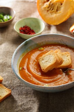 Kabak, gıda yakın çekim krem çorbası