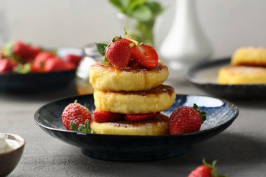 Çilek, gıda yakın çekim ile lezzetli breakfast