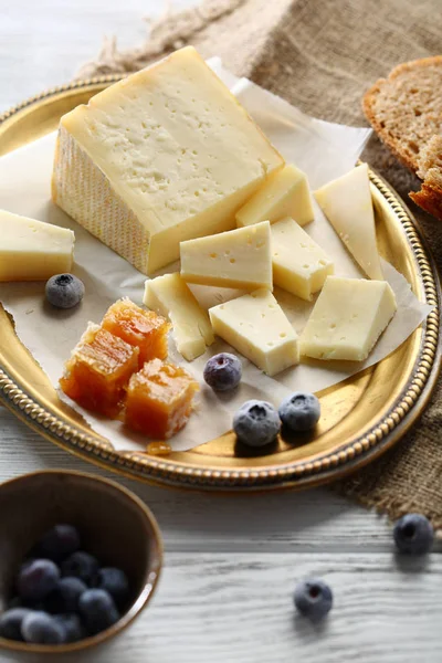 Cheese Honey Breakfast — Stock Photo, Image