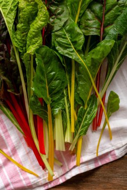 Grup Genç swiss Chard yukarıdaki