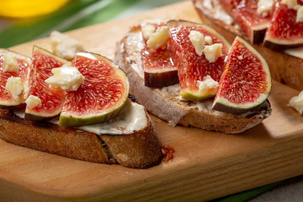 Canapes Fresh Figs — Stock Photo, Image