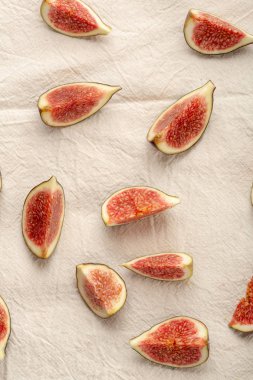 üstten görünüm taze incir dilim