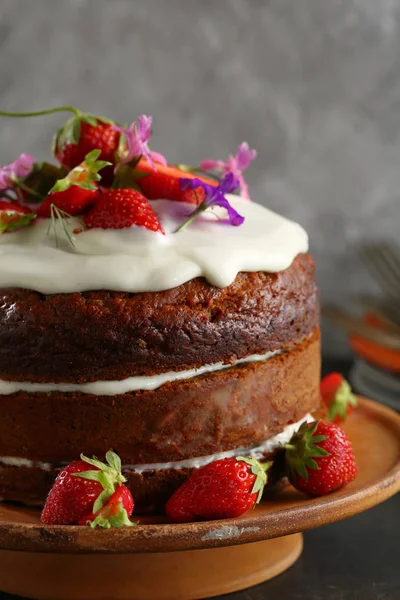 Summer Rustic Cake Berry Cream — Stock Photo, Image