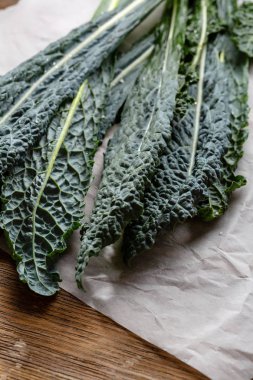 Yeşil lahana yakın çekim bırakır