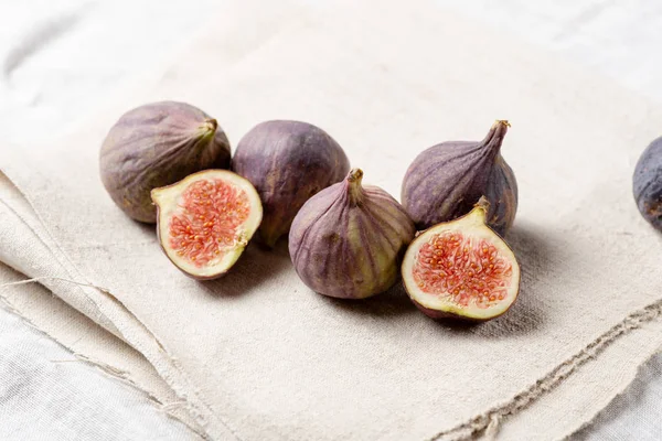 Natural figs fruits — Stock Photo, Image