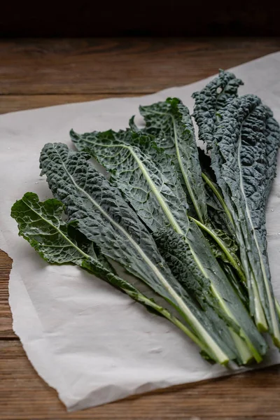 Bunch of green kale leaves — Stock Photo, Image