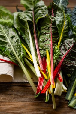 Taze yaprakpazı İsviçre