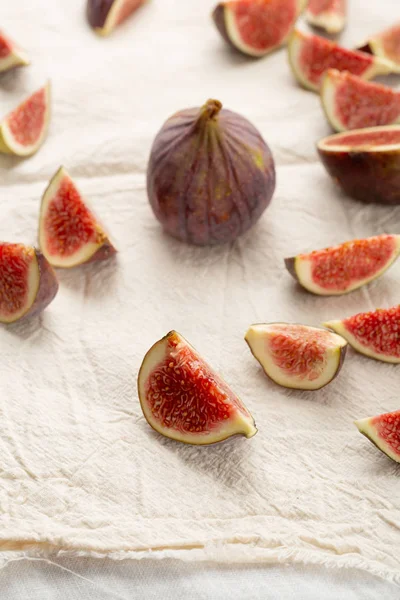 Sliced fig fruits — Stock Photo, Image