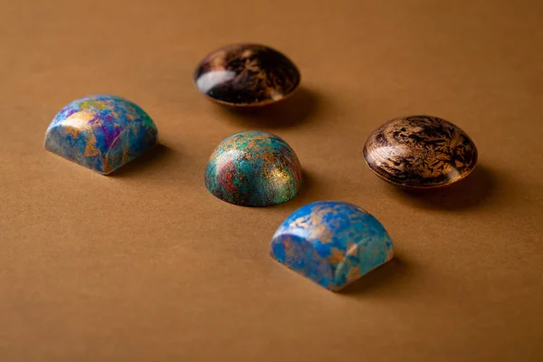 Handmade chocolate bonbons, food close-up — Stock Photo, Image