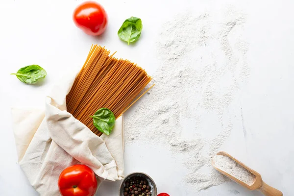 Bunch Volkoren Spaghetti Witte Eco Boodschappentas — Stockfoto