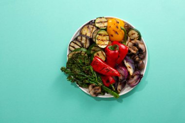 Nane aromalı ızgara sebzeler