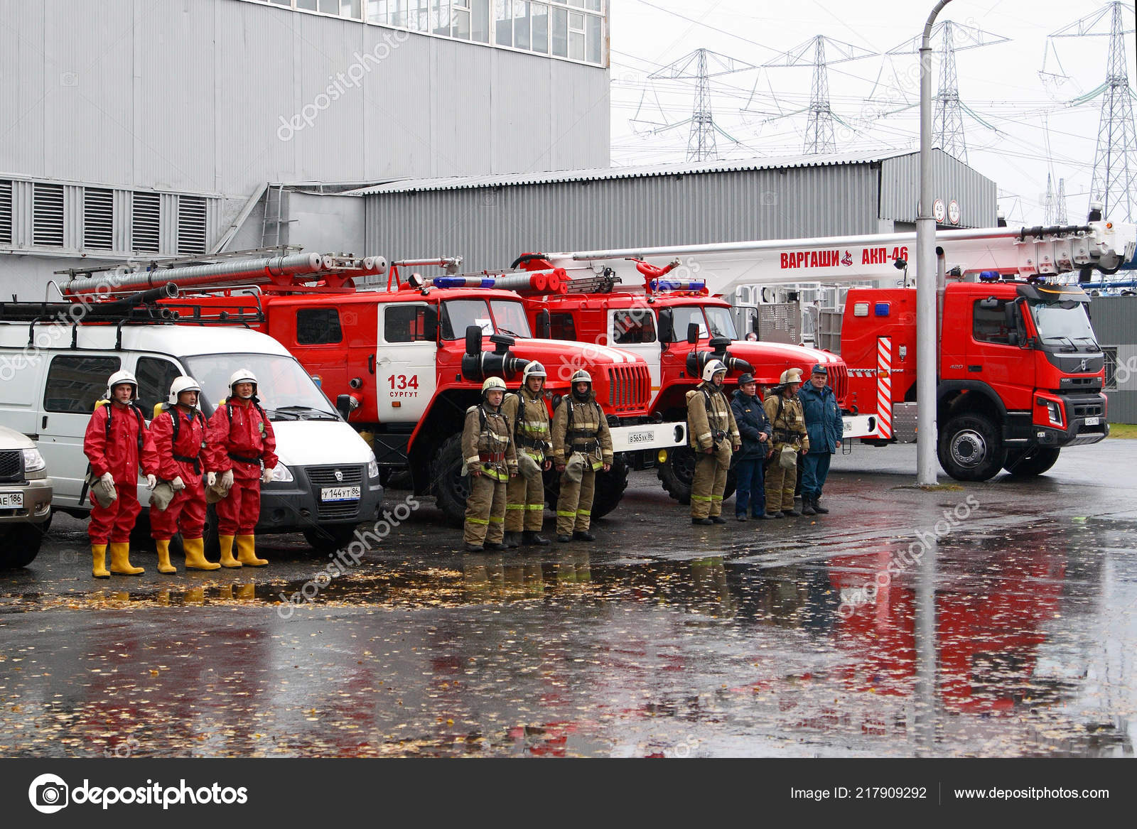 Uniper Surgut Gres Fire Fighting Part 134 Surgut Russia 2014 Stock