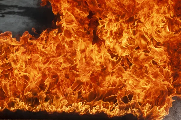 Arka plan olarak güzel bir alev.