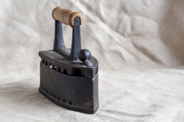 Antik kömür demir yakın çekim.