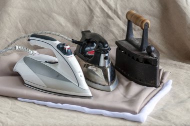 Geçmişin ve son yüzyıl önce eski Ütü ütüler.