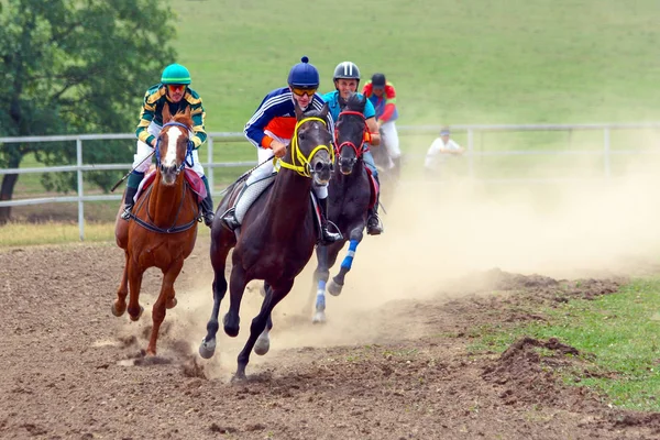 Assentamento Ulu Telyak Rússia Julho 2016 Corridas Cavalos Tradicionais Bashkortostan — Fotografia de Stock