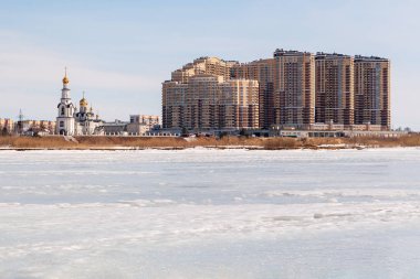 Panorama Surgut'ta Transfigürasyon Katedrali.