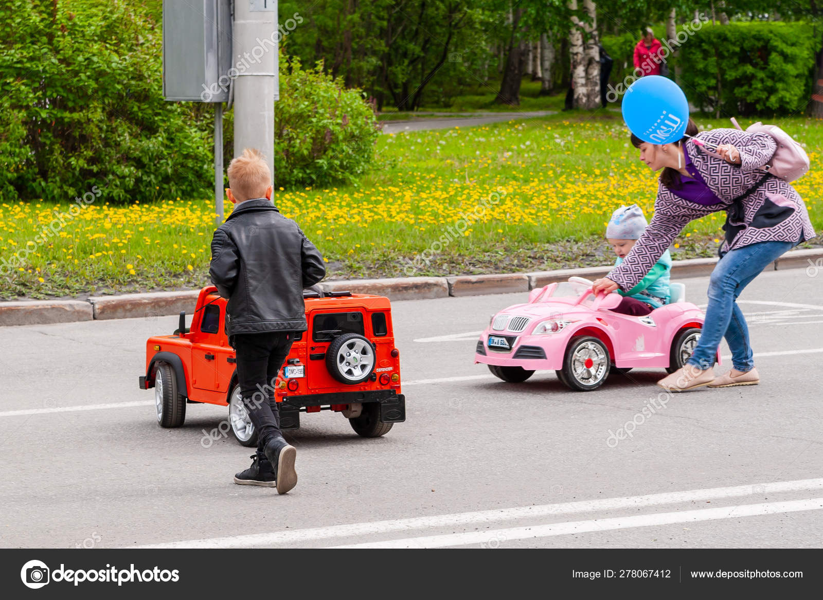 large toy cars