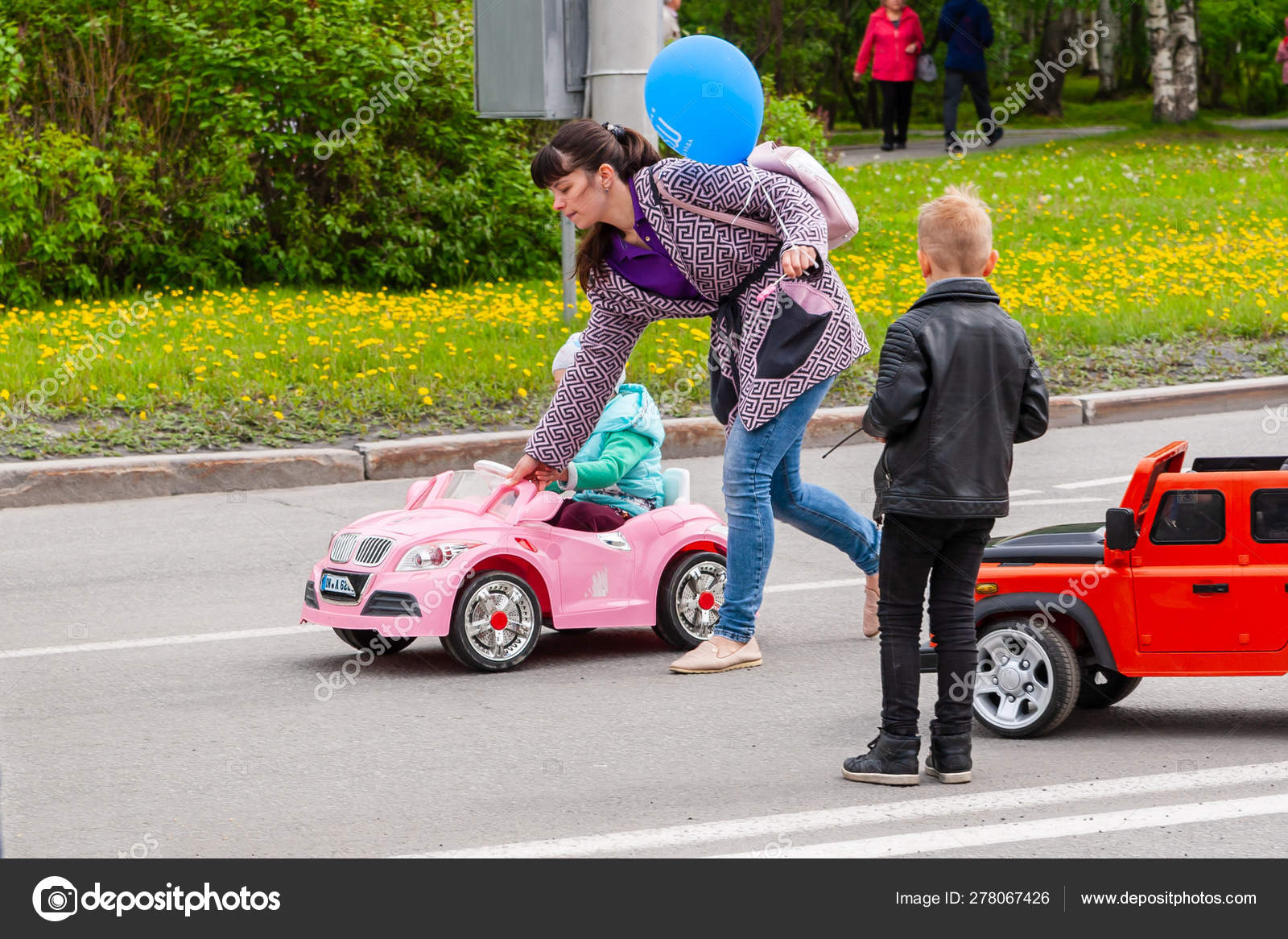 large toy cars