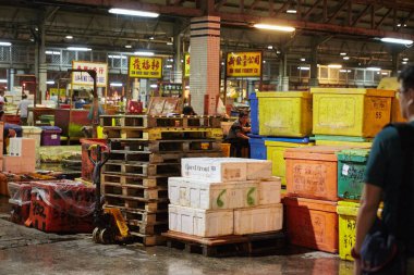 Pazar yeri balık almak