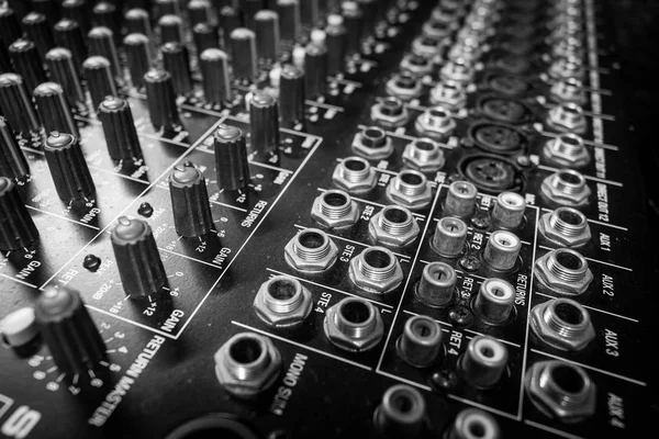 Professional Audio Mixing Console Botão Controle Ganho Entrada Controles Áudio — Fotografia de Stock