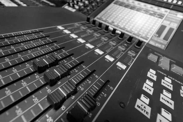 Close Beeld Van Faders Professionele Digitale Audio Mixing Control Console — Stockfoto