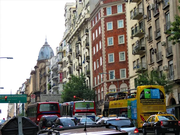 Buenos Aires Argentinië Oktober 2018 Auto Bussen Avenue — Stockfoto