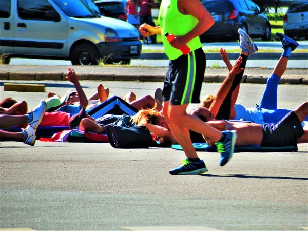 Buenos Aires Argentina Marzo 2018 Grupo Gente Fitness Haciendo Ejercicios — Foto de Stock