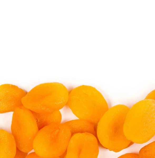 Haufen Getrockneter Aprikosen Fruchtrand Über Weißem Hintergrund — Stockfoto