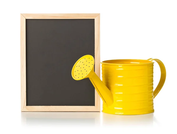 Amarelo Regando Lata Com Vazio Branco Quadro Preto Sobre Fundo — Fotografia de Stock