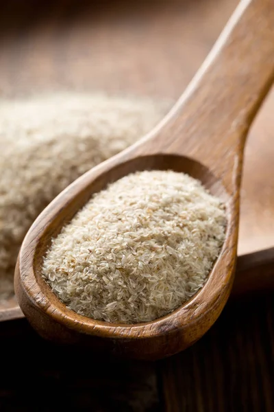 Högen Psyllium Husk Trä Sked Och Skål Bordet Psyllium Husk — Stockfoto