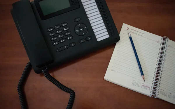 Escritorio Oficina Con Red Telefónica — Foto de Stock